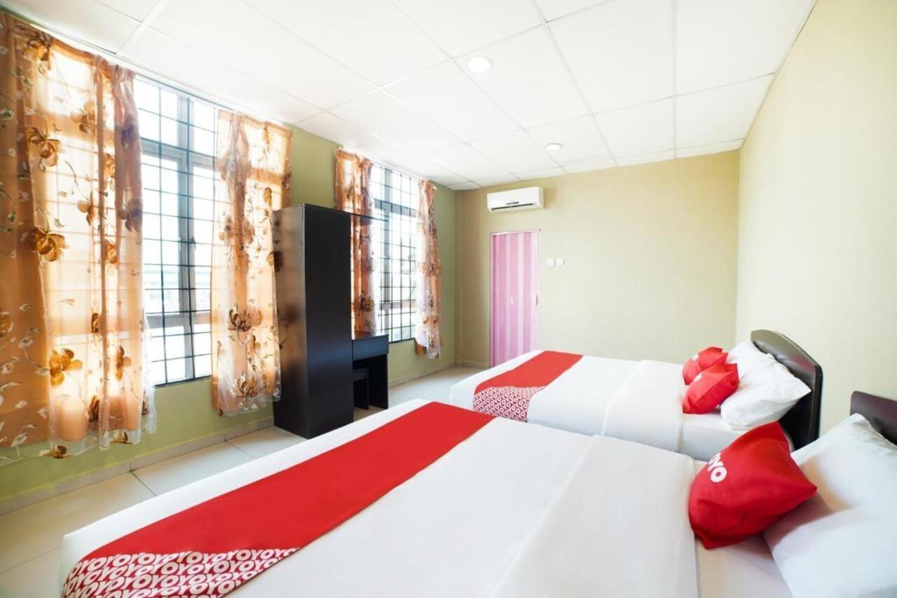 Oyo 89573 Hotel Lii View Mersing Kültér fotó