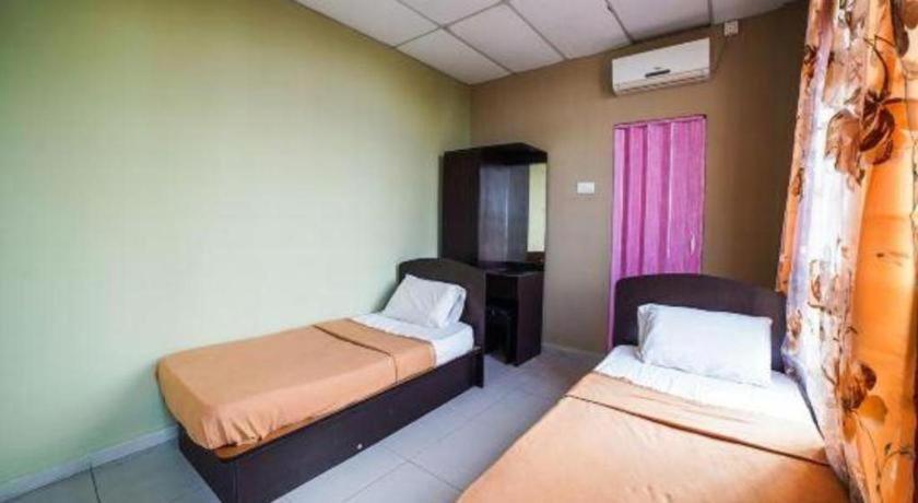 Oyo 89573 Hotel Lii View Mersing Kültér fotó