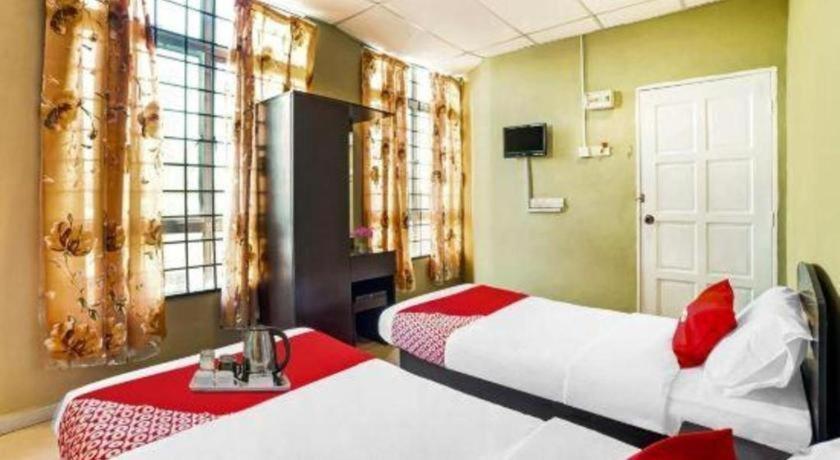 Oyo 89573 Hotel Lii View Mersing Kültér fotó